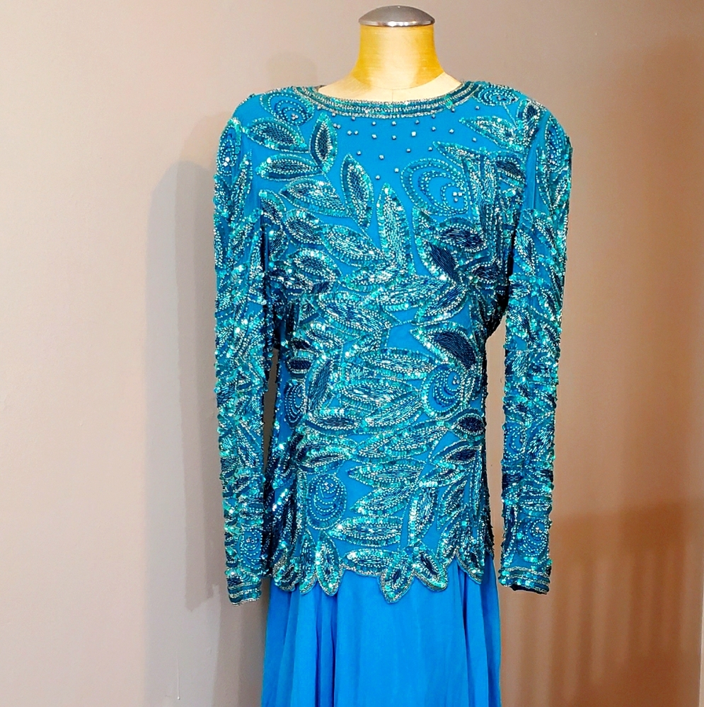 Elegant Stunnign dress